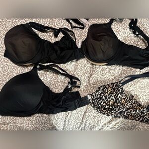 Victoria’s Secret Bundle of Bras  Size 36DD.